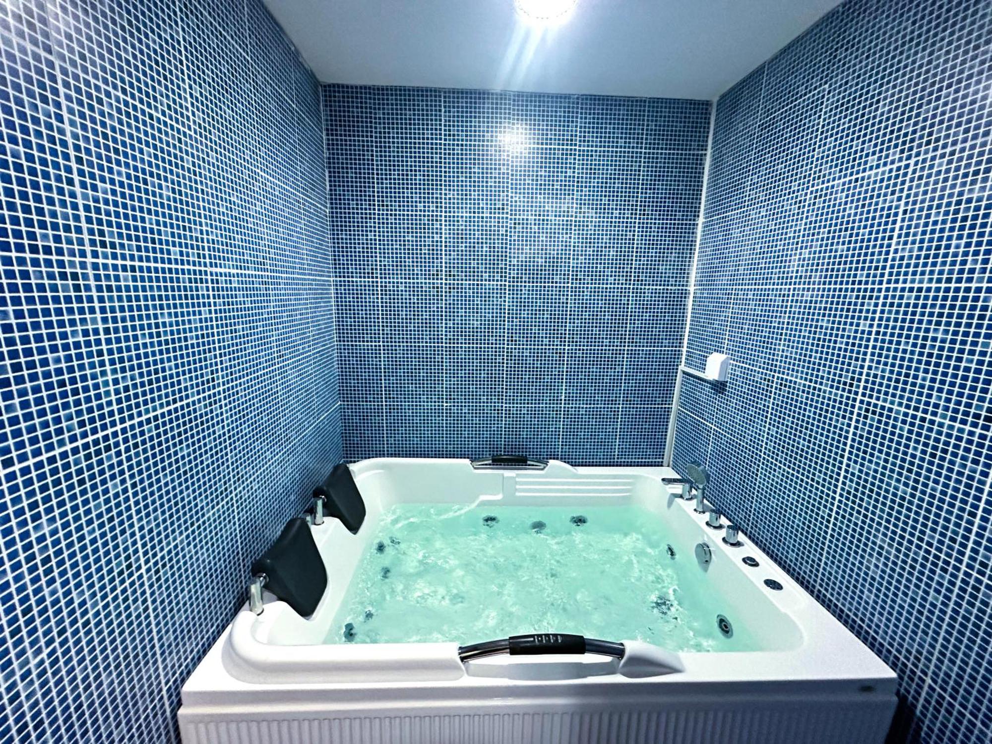 The Victory Hotel Доха Экстерьер фото